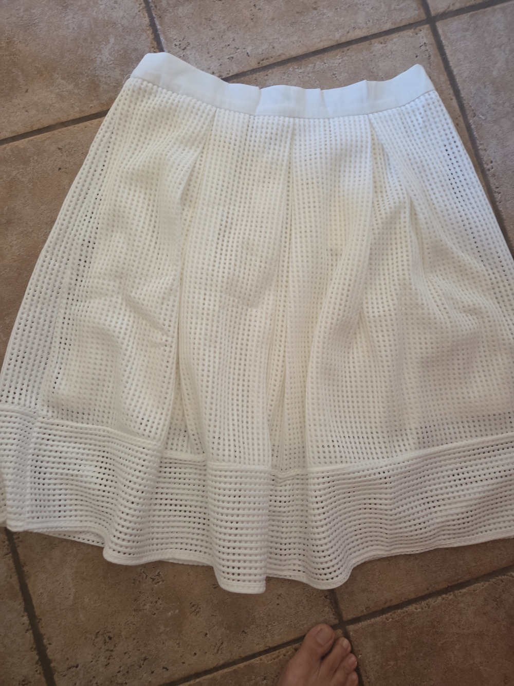 Women’s White A-Line Mesh Overlay Skirt